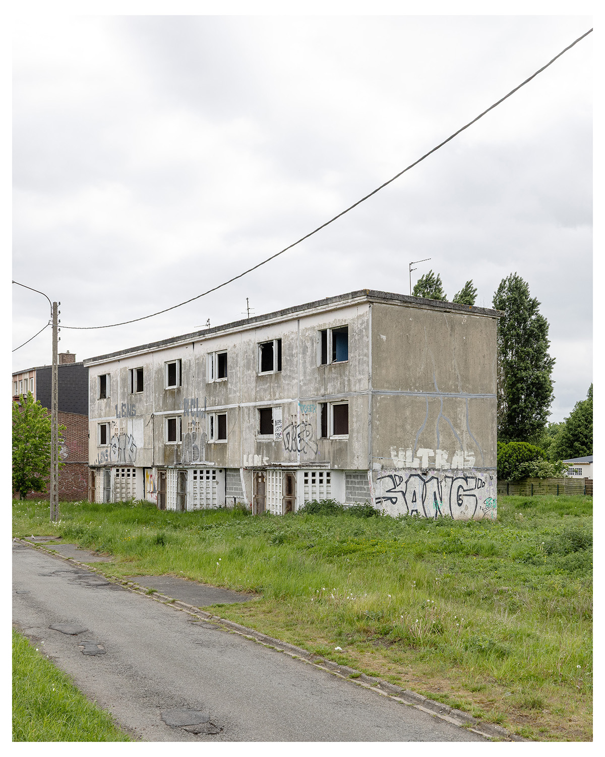 Photographie d'architecture et de patrimoine, Lille, Nord, Hauts-de-France. Cité ouvrière des Houillères à Annay ©Thomas Karges