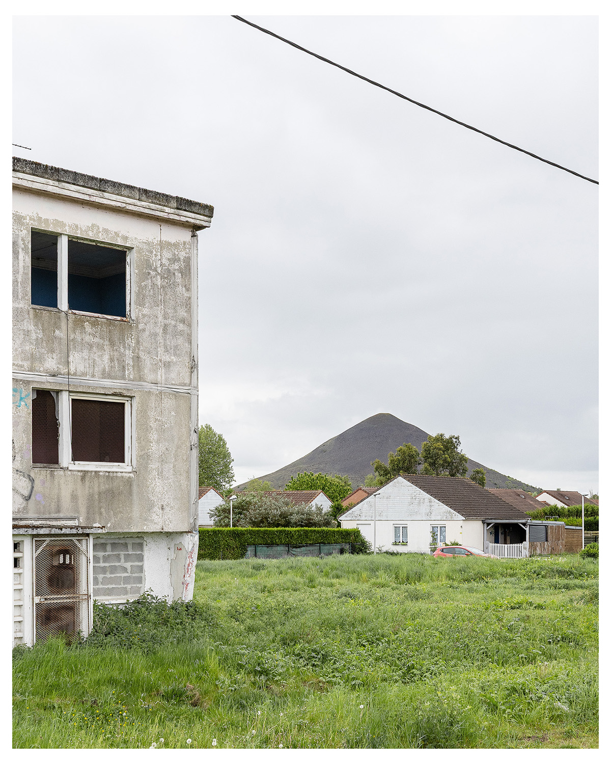 Photographie d'architecture et de patrimoine, Lille, Nord, Hauts-de-France. Cité ouvrière des Houillères à Annay ©Thomas Karges