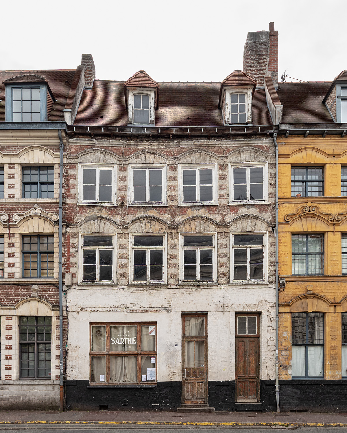 Photographie d'architecture et de patrimoine, Lille, Nord, Hauts-de-France. Ancien café à Lille ©Thomas Karges