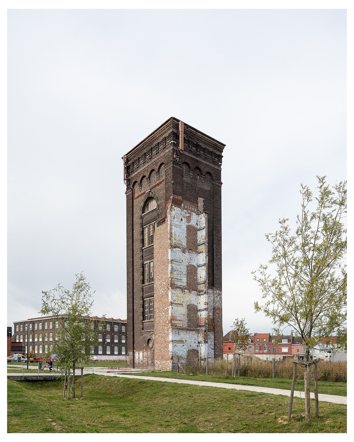Photographie d'architecture et de patrimoine, Lille, Nord, Hauts-de-France. Ancienne tour de la Filature de la Cotonnière du Touquet à Tourcoing ©Thomas Karges