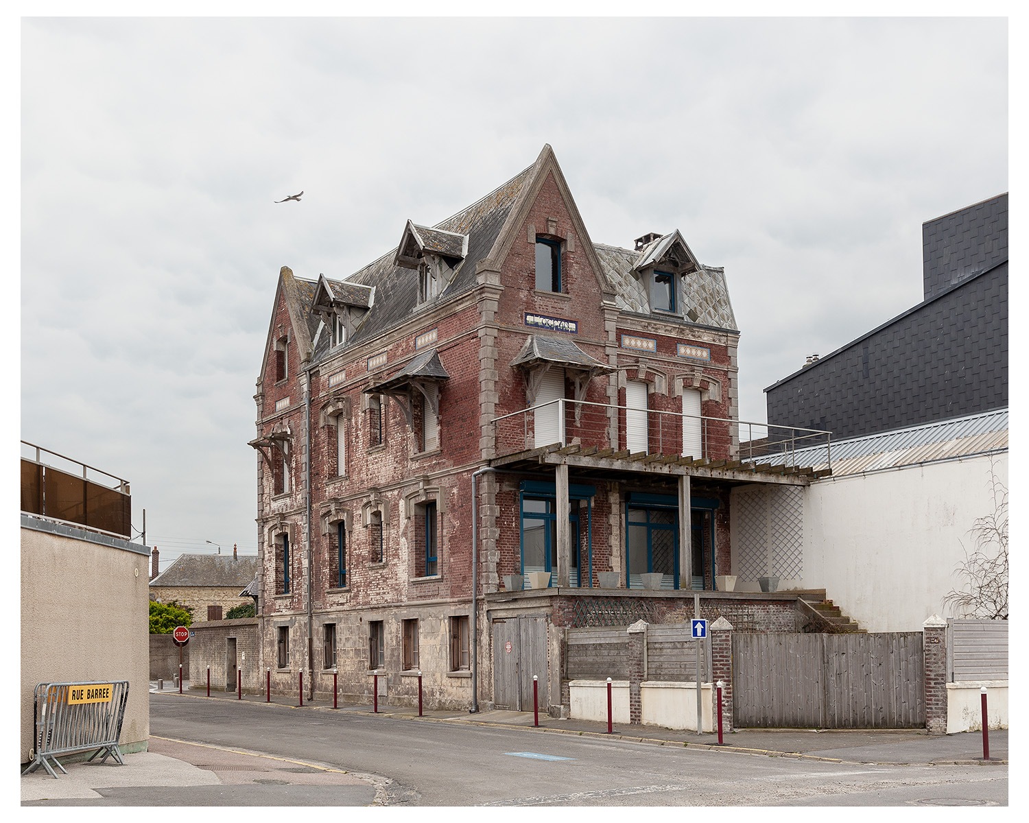 Photographie d'architecture et de patrimoine, Lille, Nord, Hauts-de-France. Ancienne Villa à Cayeux-sur-Mer ©Thomas Karges